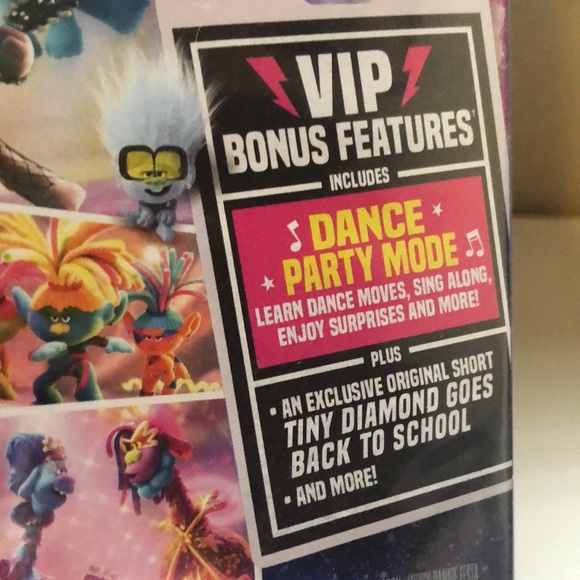 DreamWorks Trolls World Tour Dance Party Edition DVD Animated Kids Movie - Picture 8 of 10